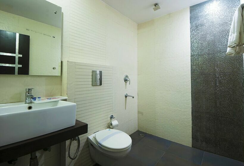 Номер Deluxe, Apra Inn