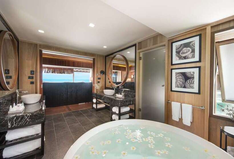 فيلا ديلوكس غرفة نوم, Conrad Bora Bora Nui