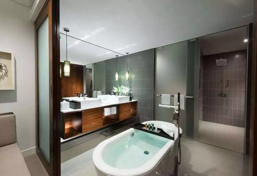 ویلای لوکس 1 خوابه, Conrad Bora Bora Nui