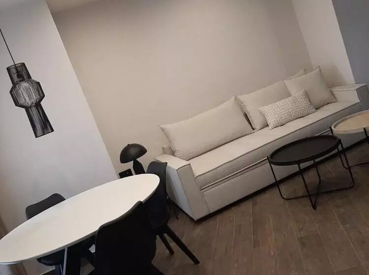スーペリアスタジオ, Elina Hotel Apartments