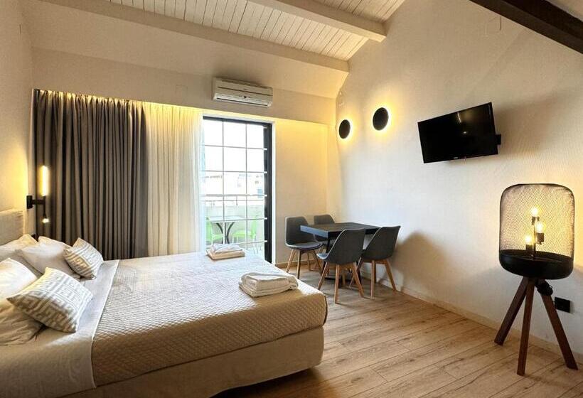 شقة غرفة نوم واحدة مزودة بشُرفة, Elina Hotel Apartments