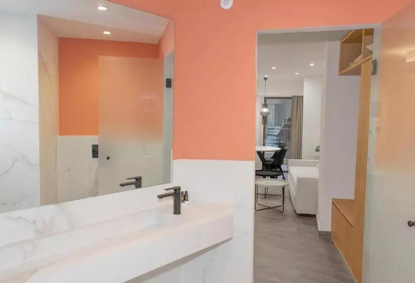 スーペリアスタジオ, Elina Hotel Apartments