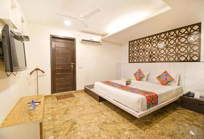 スイート, Fabhotel White Klove Paharganj