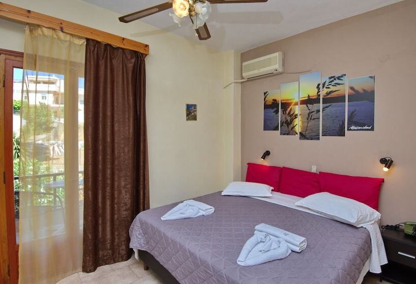 استودیو استاندارد با چشمانداز باغ, Gorgona