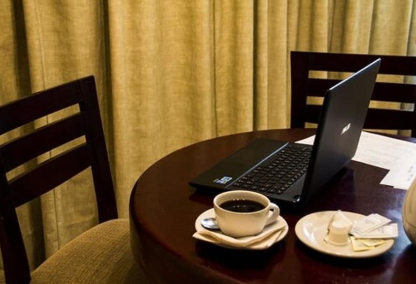 جناح, La Posada Hotel Y Suites