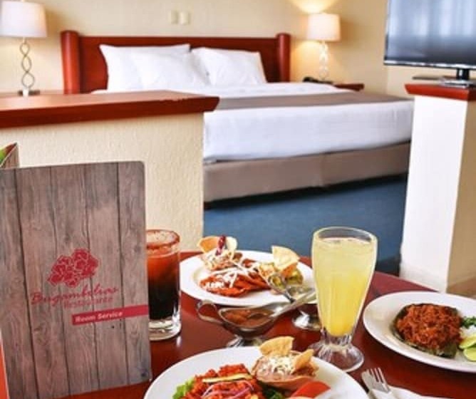 سوییت, La Posada Hotel Y Suites