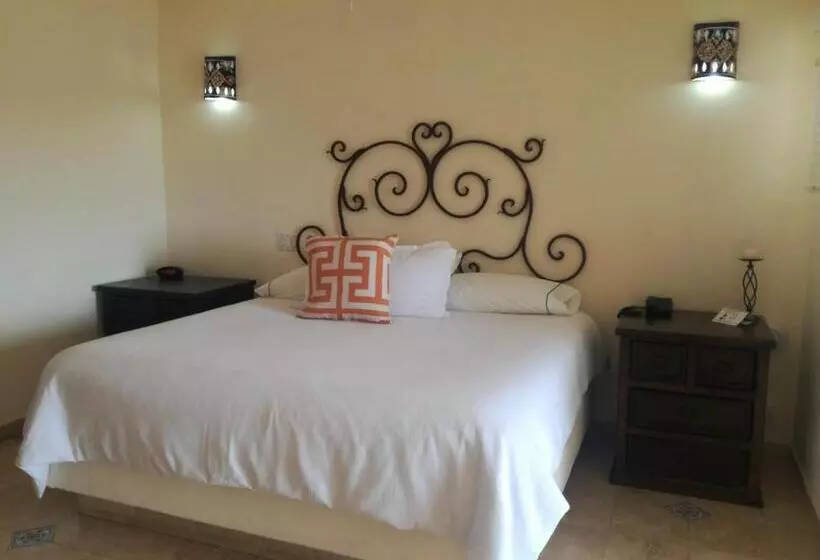 سوئیت جونیور با تخت بزرگ, Los Cabos Golf Resort, Trademark Collection by Wyndham