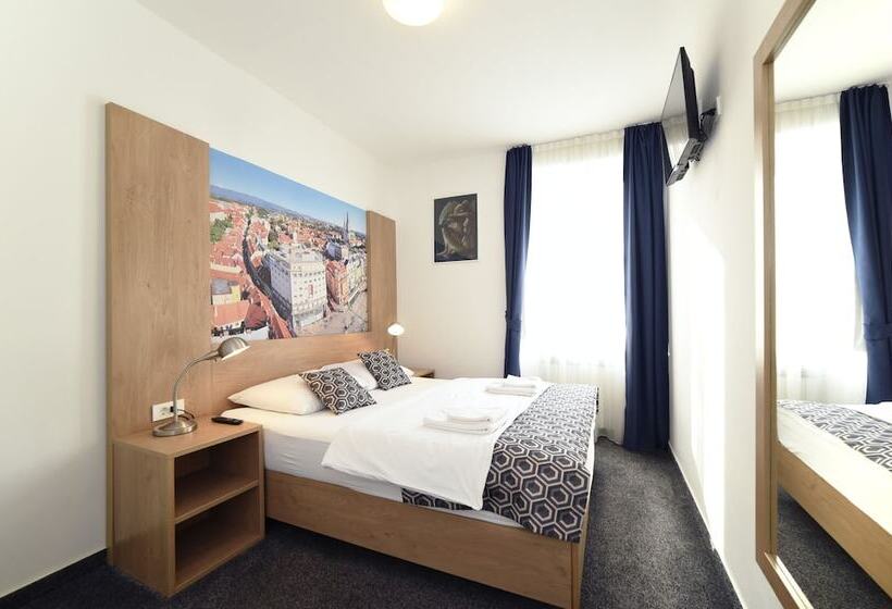 غرفة قياسية ثلاثية, Orient Zagreb