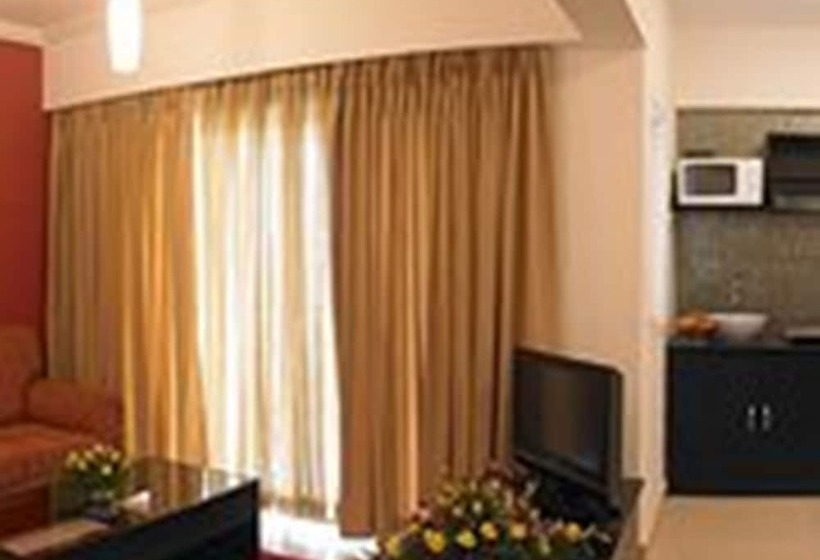 Президентский Люкс, Royal Orchid Golden Suites Pune