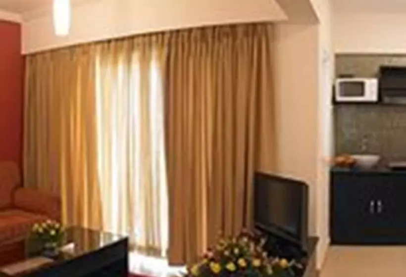エクゼクティブスイート, Royal Orchid Golden Suites Pune