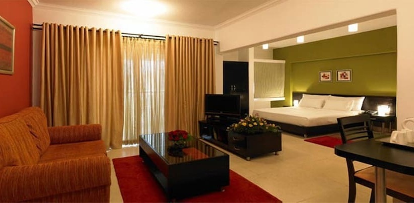 סוויטה אקזקיוטיב, Royal Orchid Golden Suites Pune