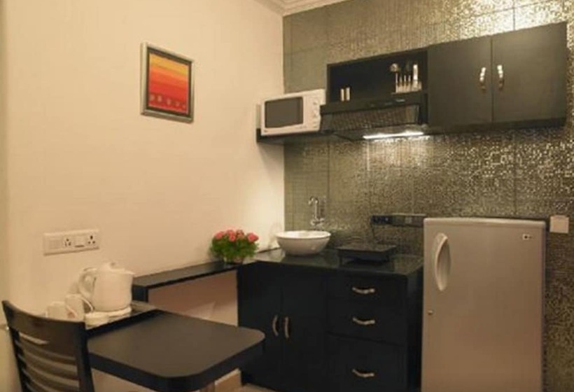 Президентский Люкс, Royal Orchid Golden Suites Pune