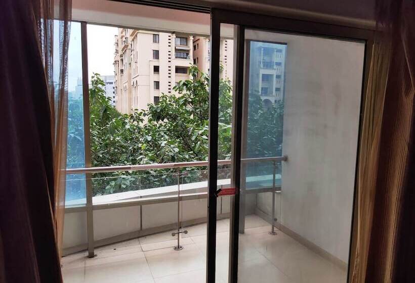 סוויטה דלוקס, Royal Orchid Golden Suites Pune