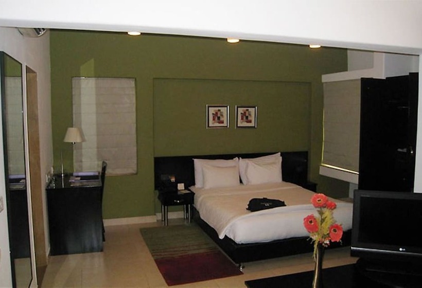 סוויטה דלוקס, Royal Orchid Golden Suites Pune