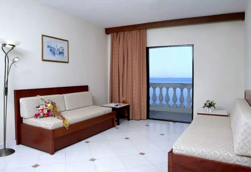 Perhebungalow Merinäkymä, Sunshine Corfu Hotel & Spa All Inclusive