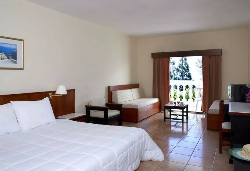 Perhebungalow Merinäkymä, Sunshine Corfu Hotel & Spa All Inclusive