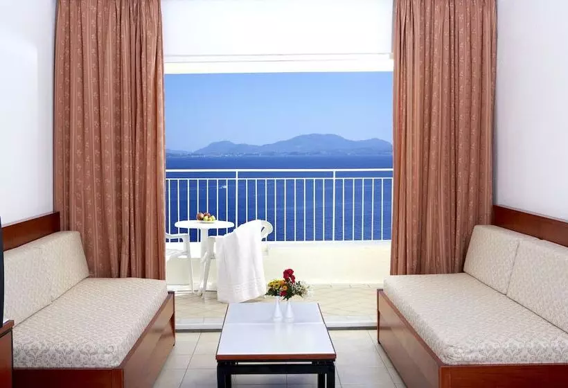 Perhehuone Merinäkymä, Sunshine Corfu Hotel & Spa All Inclusive