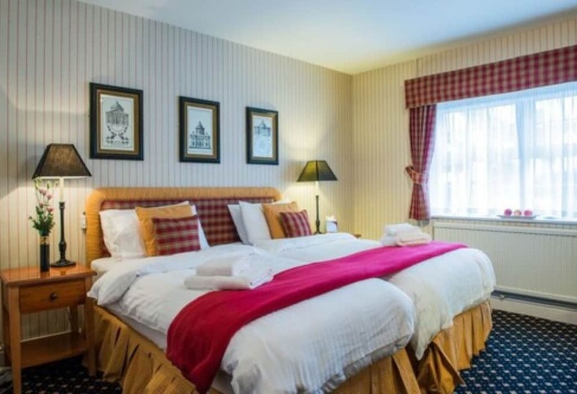 غرفة قياسية, The Bear, Cowbridge