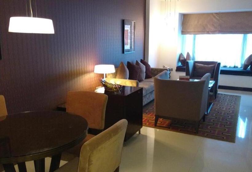 جناح, The Pride Hotel, Bangalore