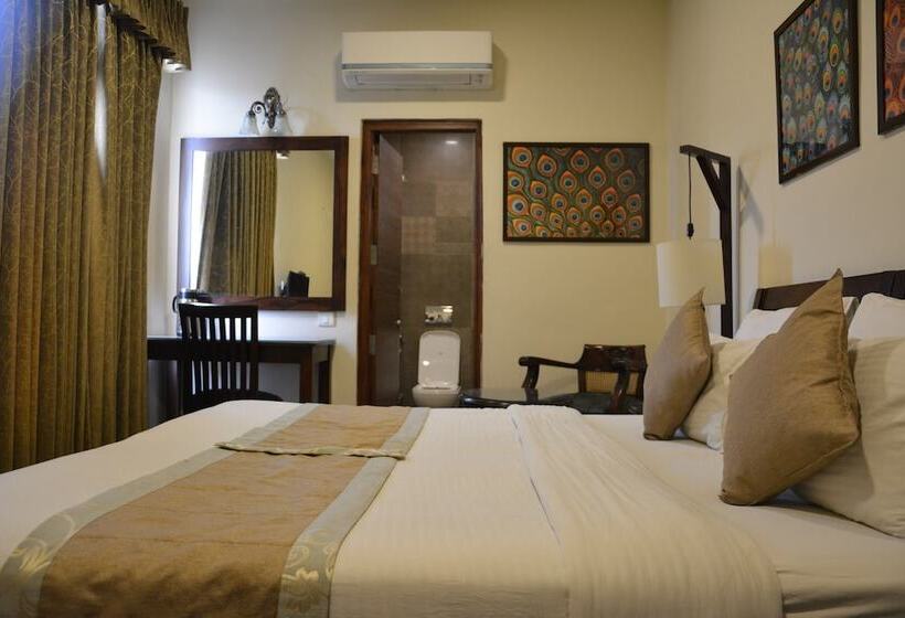 디럭스 룸, Tripli Hotels Shambhu Villas