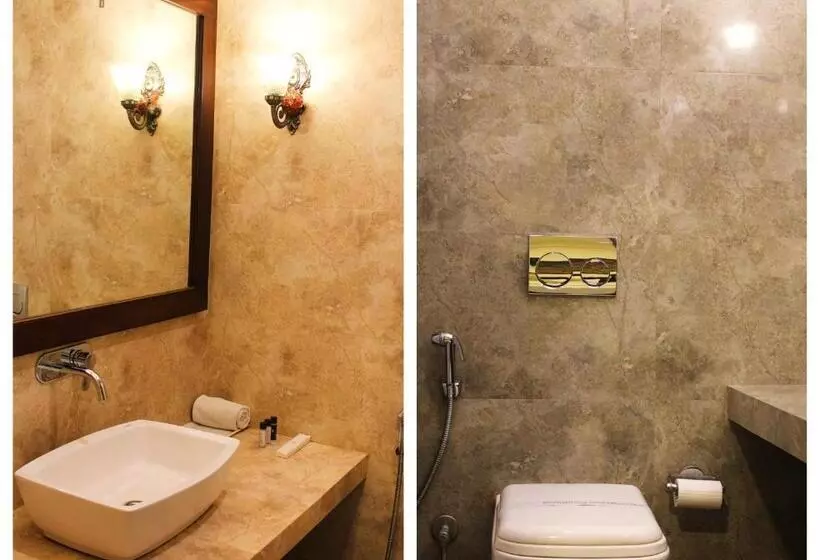 اتاق لوکس, Tripli Hotels Shambhu Villas