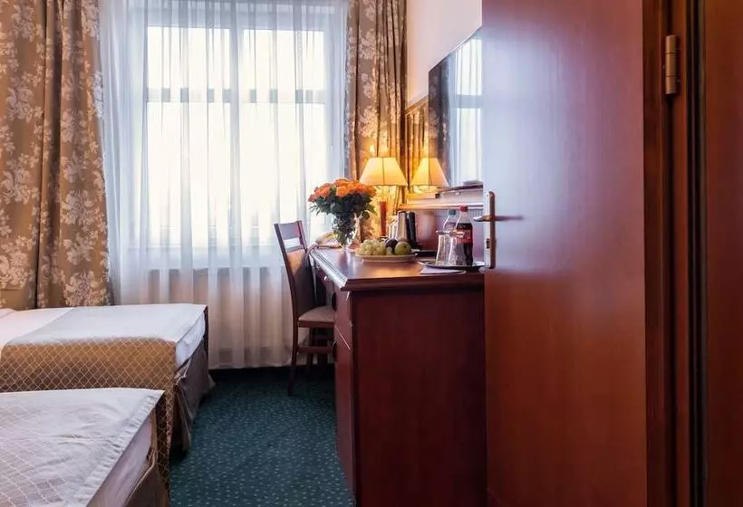 اتاق خانوادگی, Włoski Italia Boutique Old Town Poznań