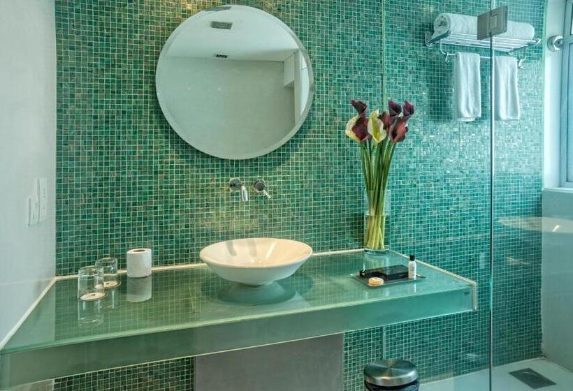 スタンダードルーム, Yogi Executive, Navi Mumbai