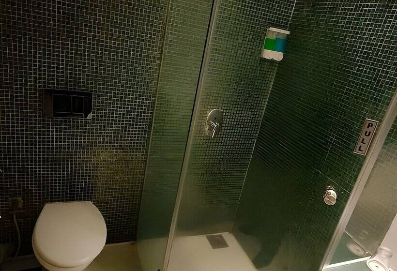 プレミアムルーム, Yogi Executive, Navi Mumbai