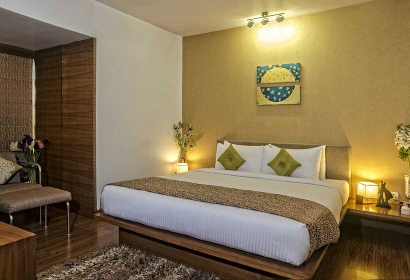 クラブルーム, Yogi Executive, Navi Mumbai