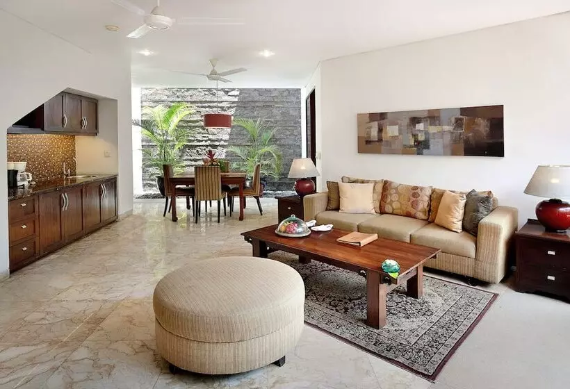 ویلای یک اتاق خوابه با استخر شنا, Kanishka Villas