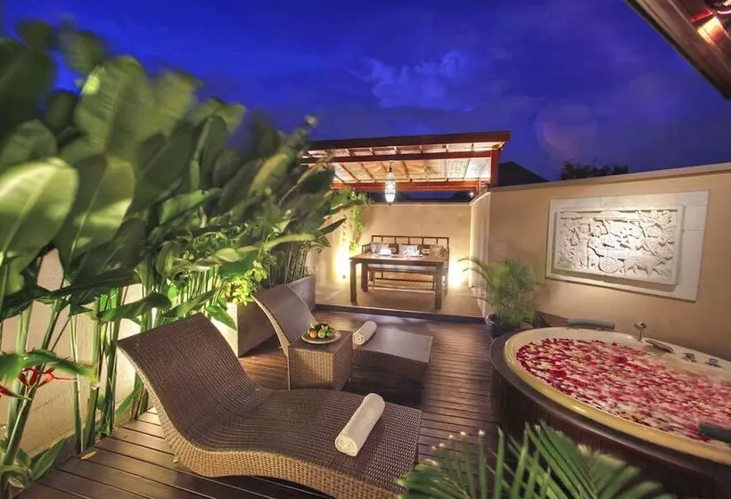 سوئیت با وان آب گرم, Kanishka Villas