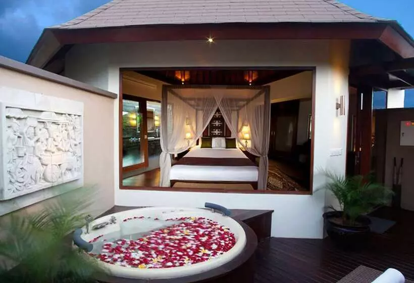 سوئیت با وان آب گرم, Kanishka Villas