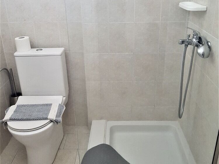 带泳池的标准三人间, Stars Hotel   Adults Only