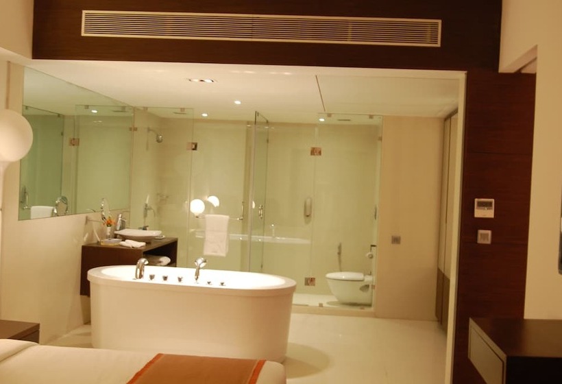 جناح, The Pride Hotel, Bangalore