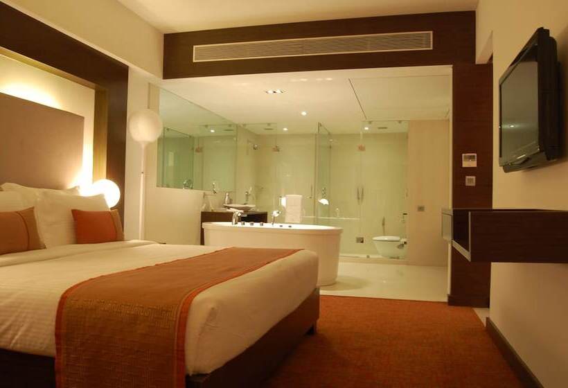 جناح, The Pride Hotel, Bangalore