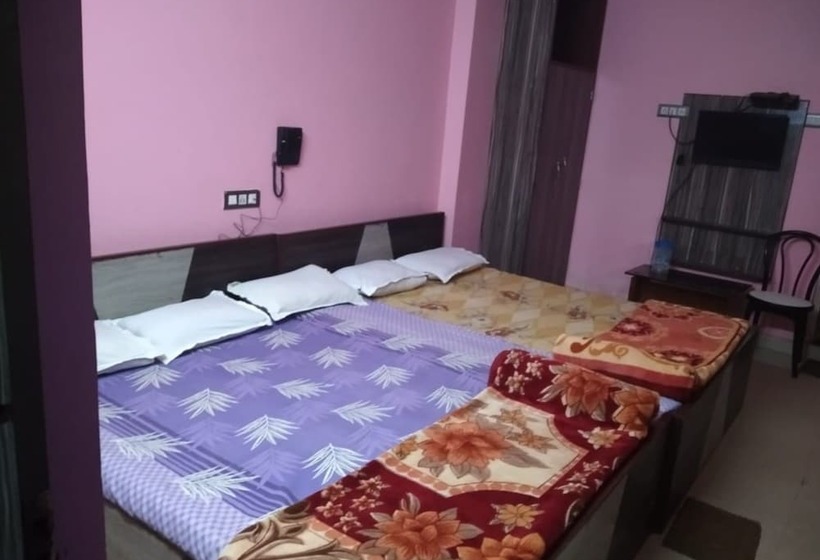 חדר דלוקס לארבעה, Goroomgo Barsha Resort Digha