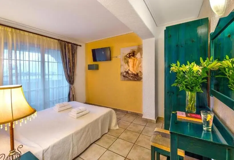 استودیوی استاندارد, Castle Suites