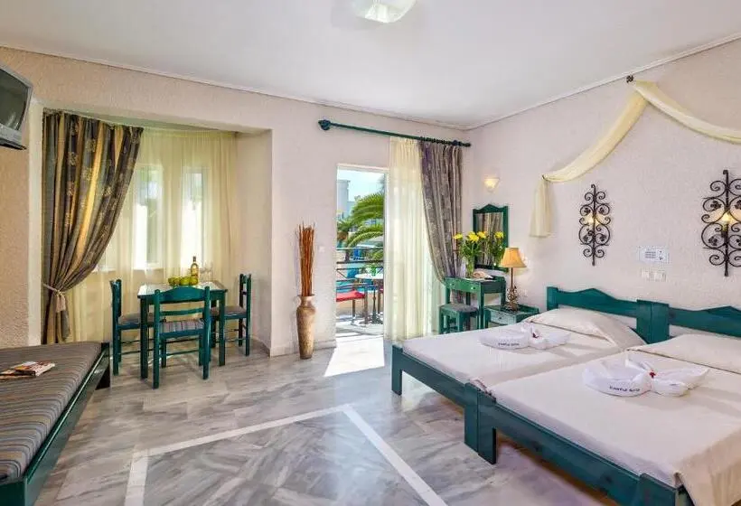 استودیوی سوپریور, Castle Suites