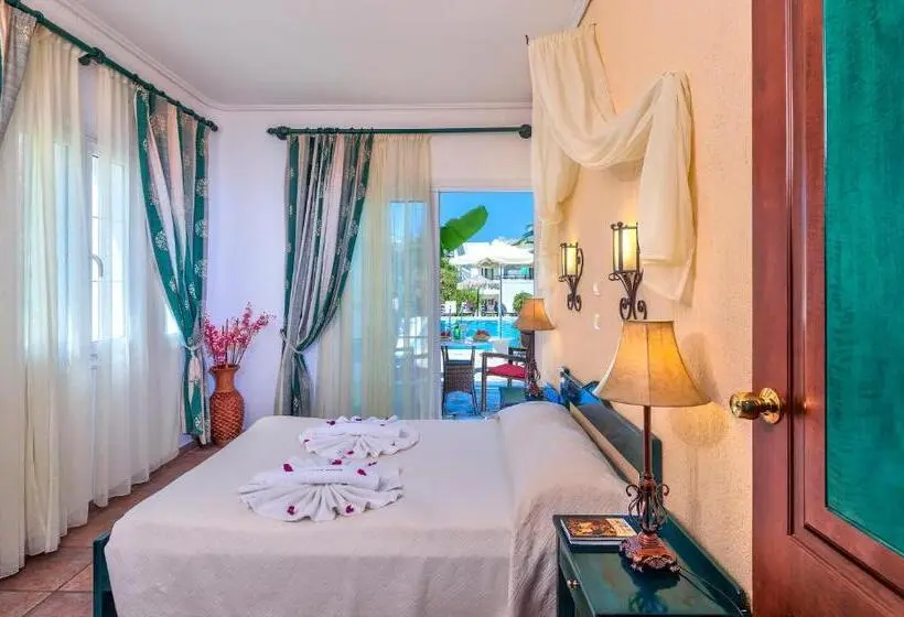 استودیوی سوپریور, Castle Suites