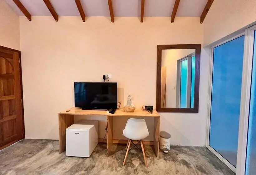 اتاق استاندارد با چشمانداز باغ, Manta Stay Thoddoo, Maldives
