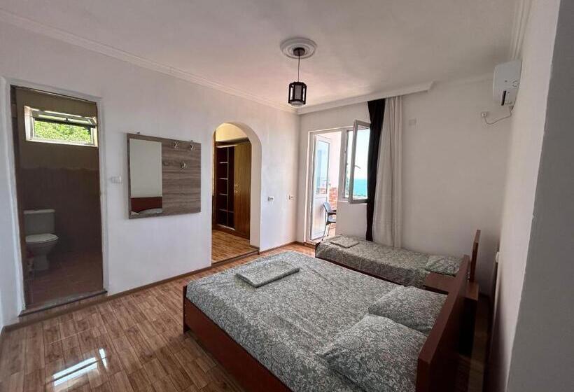 Economy Triple Room, My House Kvariati