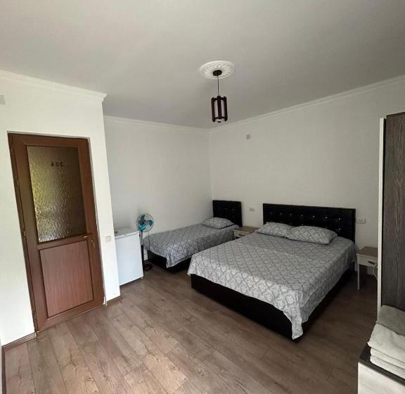 Triple Room Sea View, My House Kvariati