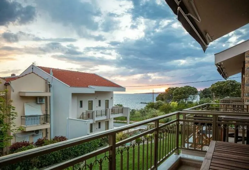 ジュニアスイート, Royalty Suites Seaside