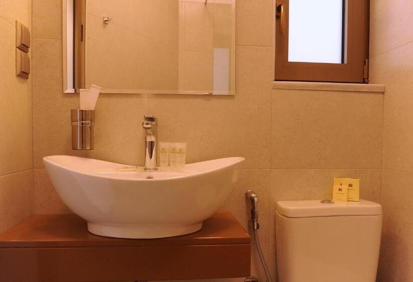 סוויטה אקזקיוטיב, Royalty Suites Seaside