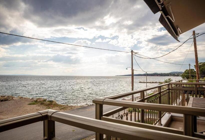 Королевский Люкс, Royalty Suites Seaside