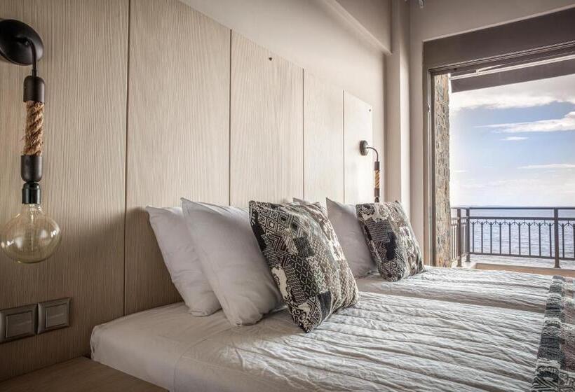 סוויטה מלכותית, Royalty Suites Seaside