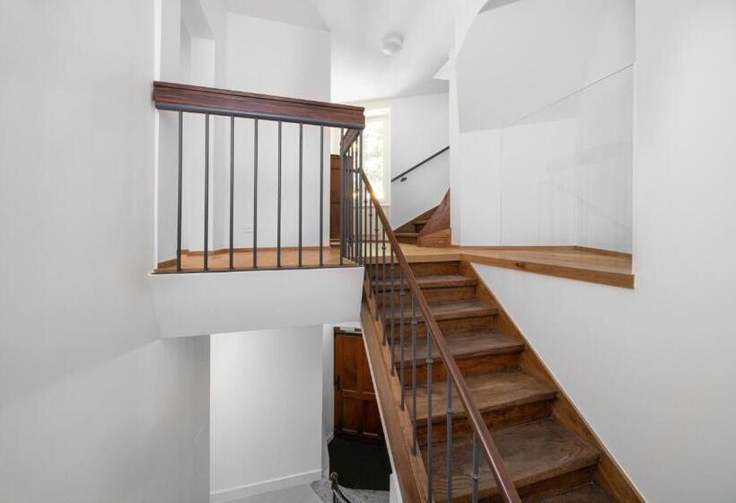 标准工作室, The Studios Montreux   Swiss Hotel Apartments