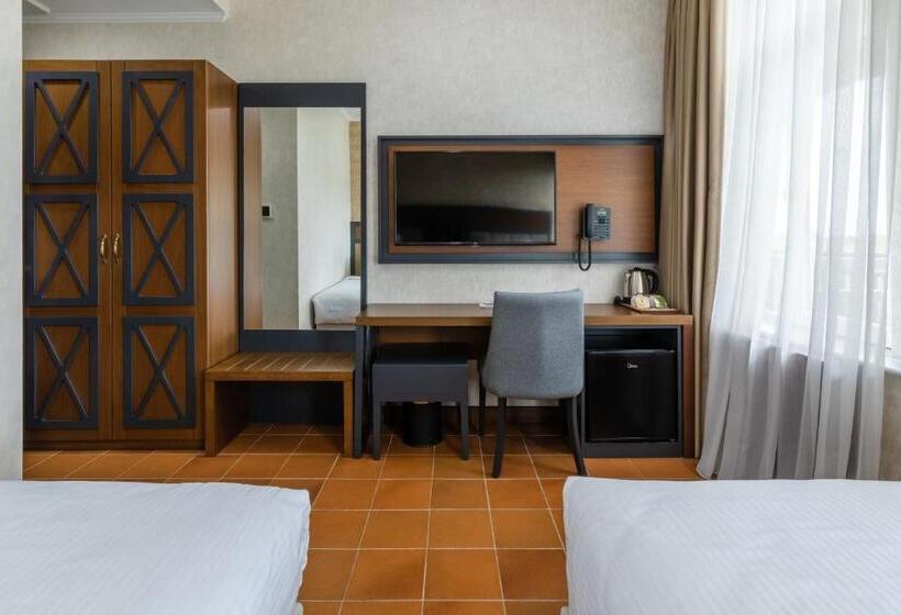 חדר סופריור, Chateau Kvirike