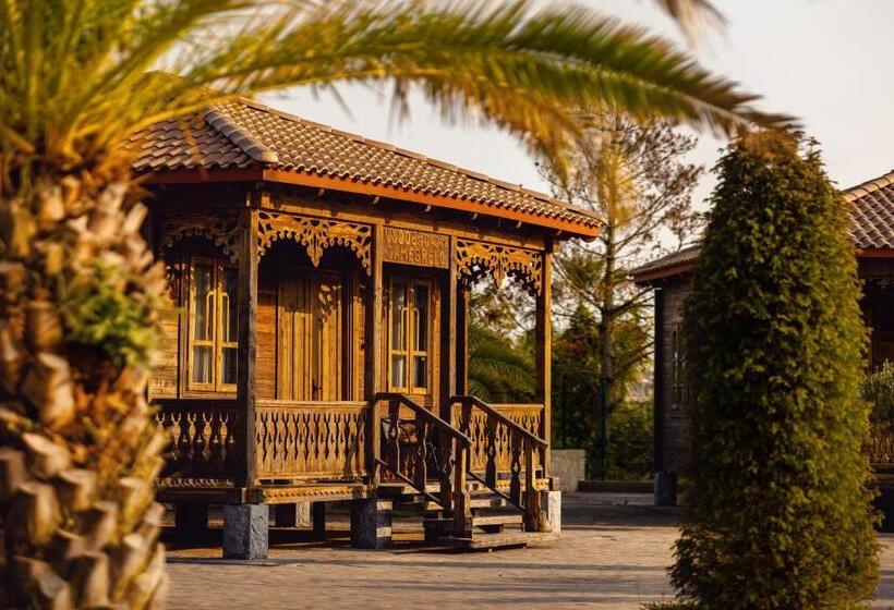 בקתת סופריור בת חדר 1, Chateau Kvirike