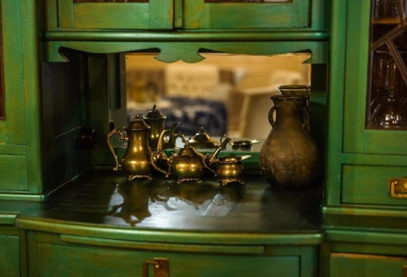 וילה בת חדר שינה 1, Chateau Kvirike